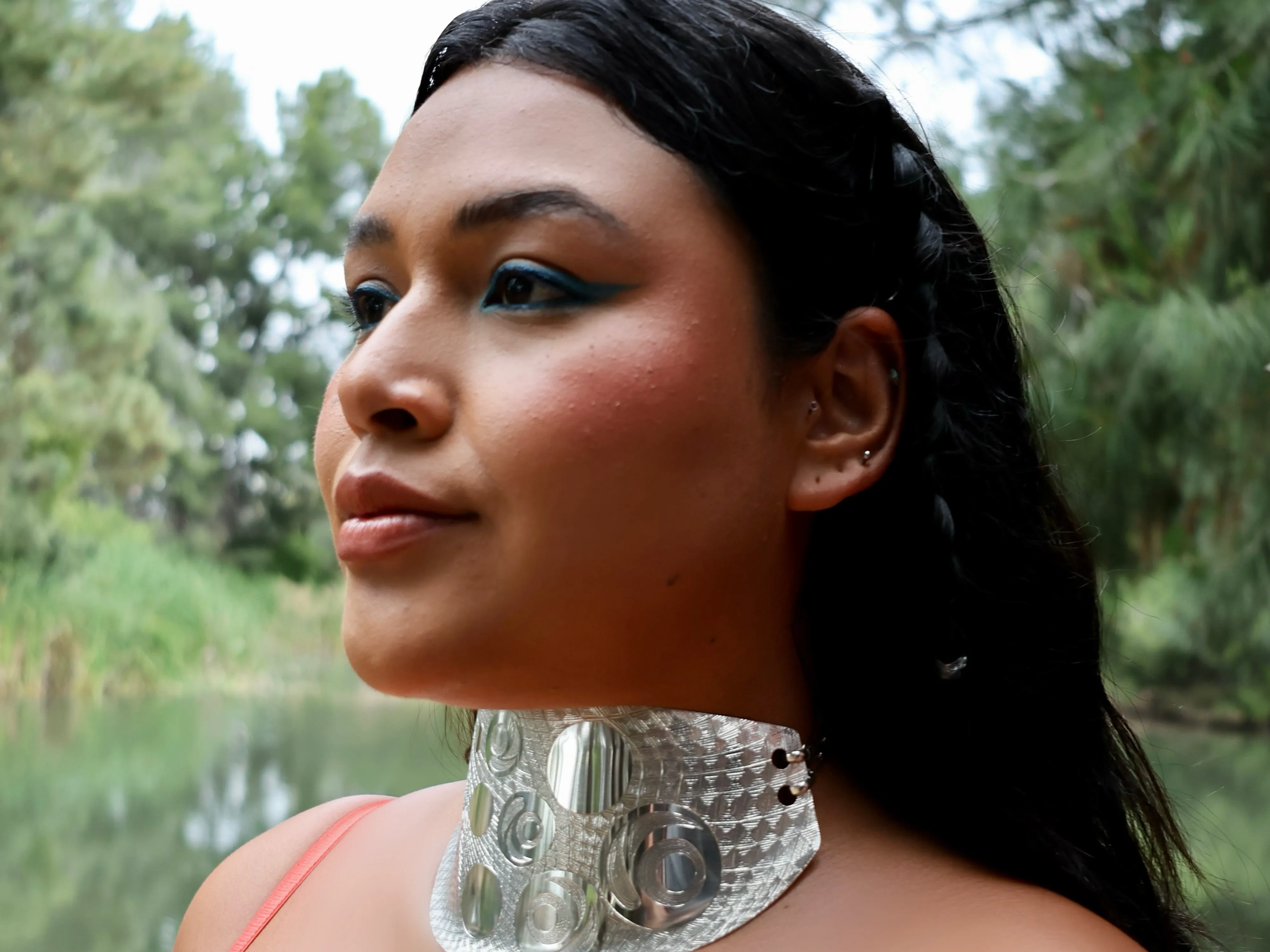 You are currently viewing This Indigenous Jeweler Finds Beauty—and Meaning—in Copper