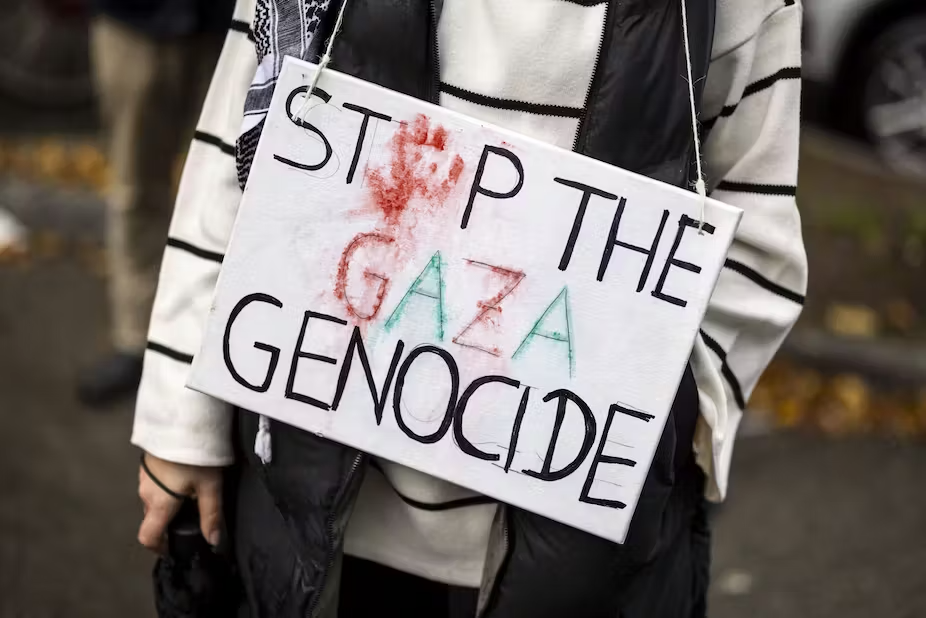 You are currently viewing Both Israel and Palestinian supporters accuse the other side of genocide – here’s what the term actually means