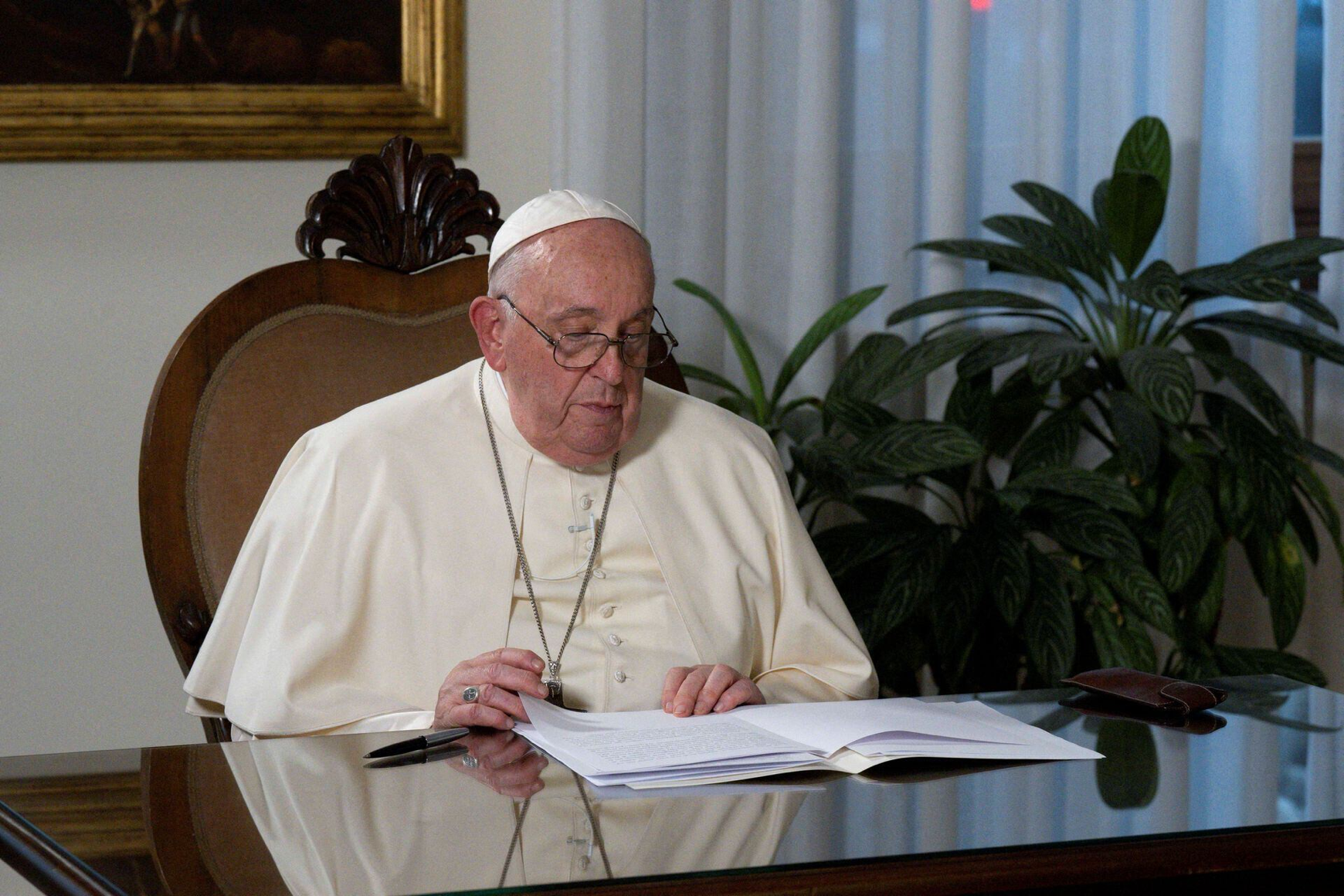 You are currently viewing Pope urges world religions to unite against environmental devastation