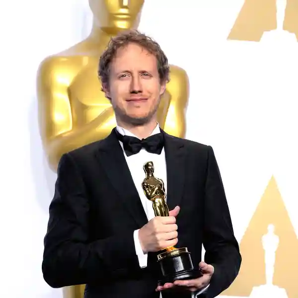 You are currently viewing Jonathan Glazer’s Oscars speech condemned by Son of Saul director: ‘He should have stayed silent’