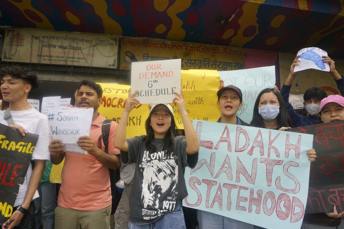 You are currently viewing Protests in remote Ladakh enter 3rd week. Locals demand protection of fragile ecology, land autonomy