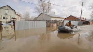 Read more about the article Russia, Kazakhstan evacuate over 100,000 people amid worst flooding in decades