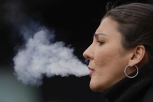 Read more about the article UK lawmakers back landmark bill to gradually phase out smoking for good