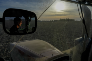 Read more about the article For farmers, watching and waiting is a spring planting ritual. Climate change is adding to anxiety