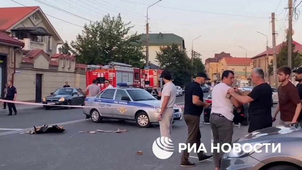 You are currently viewing Gunmen attack religious sites and police post in Dagestan, Russia