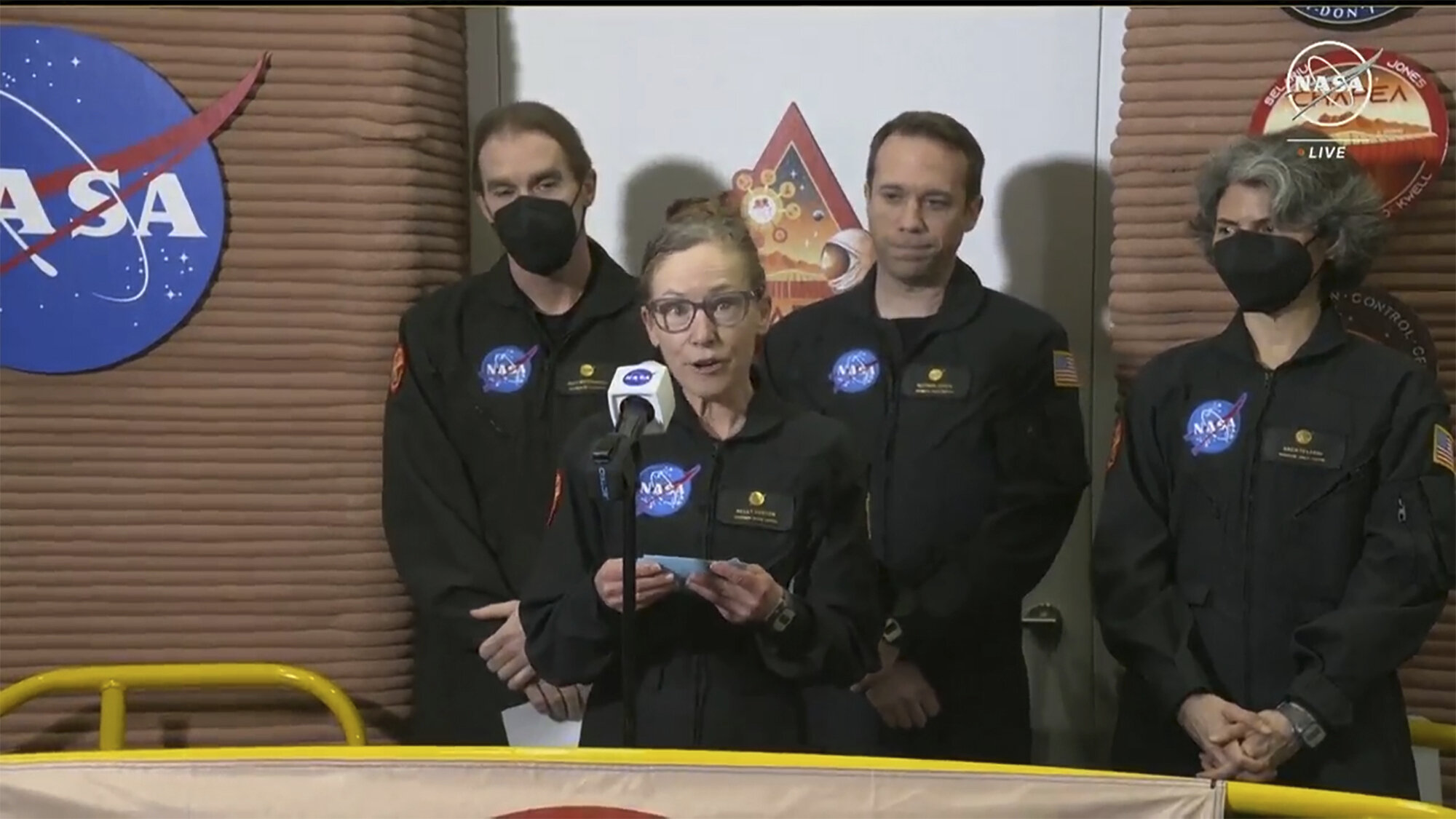 You are currently viewing Crew of NASA’s earthbound simulated Mars habitat emerge after a year