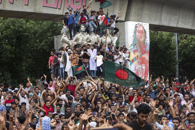 You are currently viewing Nobel laureate Yunus will head Bangladesh’s interim government after unrest ousted Hasina