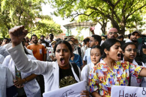 Read more about the article Protests grow in India over the rape and killing of a doctor at a state-run hospital