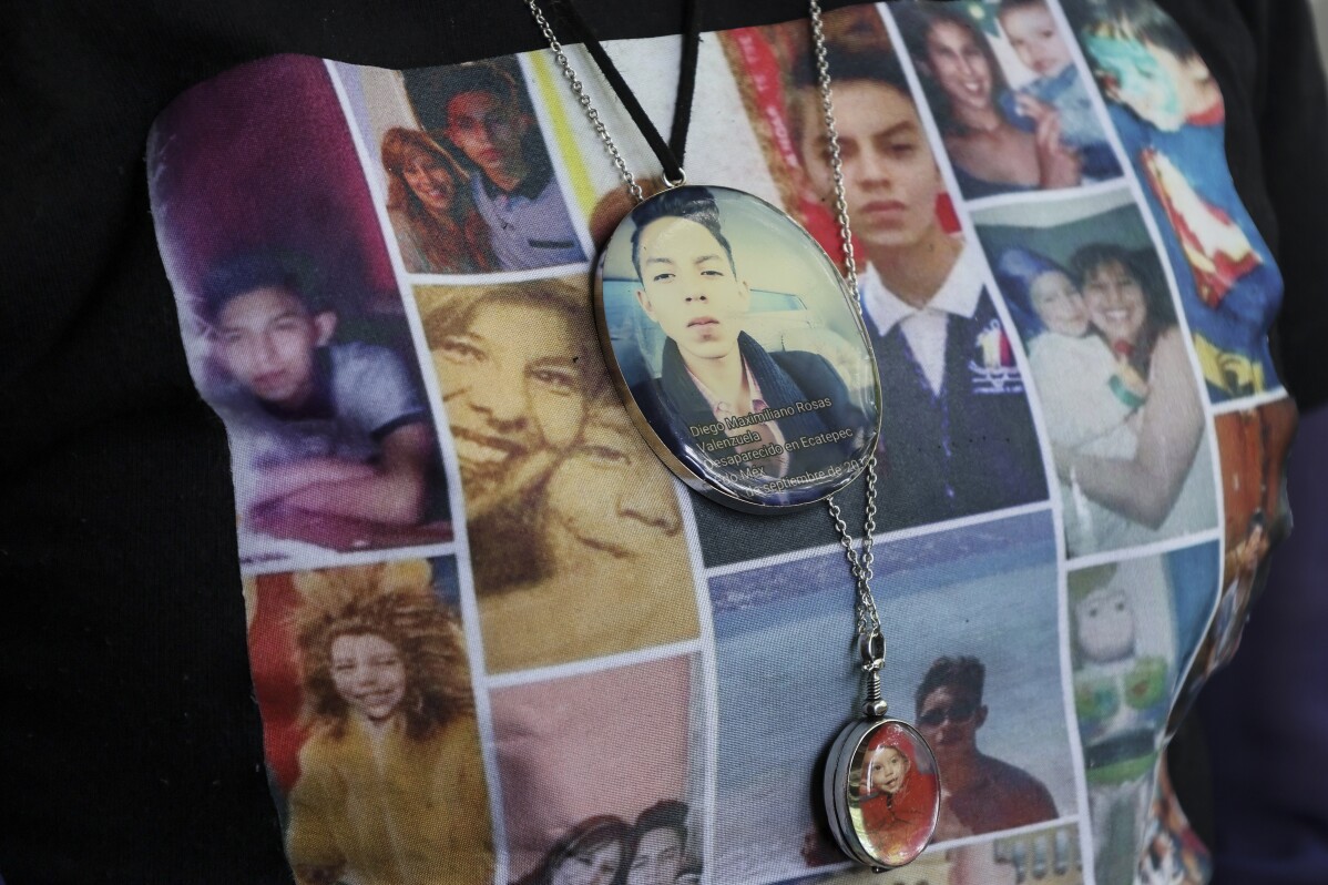 You are currently viewing Takeaways from the AP’s report on Mexican mothers searching for their disappeared children