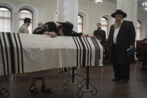 Read more about the article Ukraine’s chief rabbi mourns his adopted son who was killed in battle