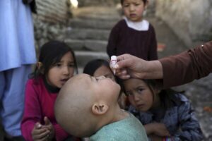 Read more about the article The Taliban have suspended polio vaccination campaigns in Afghanistan, the UN says