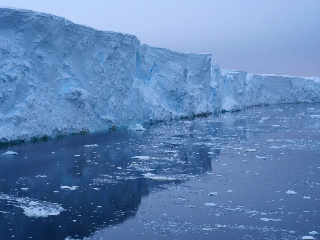 You are currently viewing Scientists looked deep beneath the Doomsday Glacier. What they found spells potential disaster for the planet