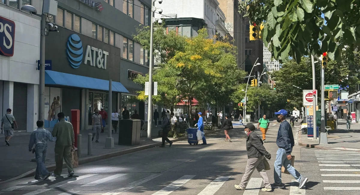 You are currently viewing NYPD issues hundreds of jaywalking tickets a year. Vast majority go to people of color.