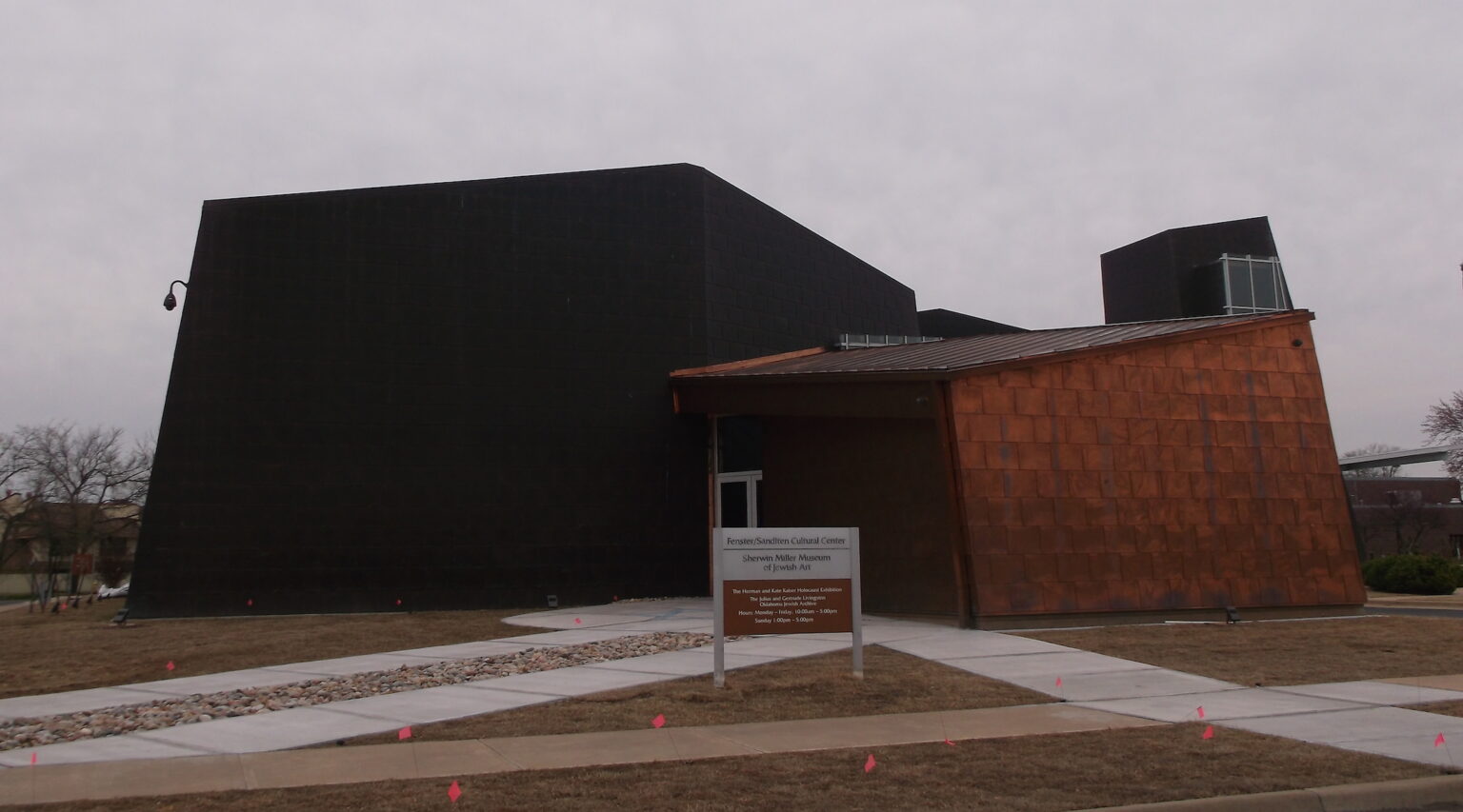 You are currently viewing A Jewish museum in Tulsa held a funeral for remains of Holocaust victims it kept for years