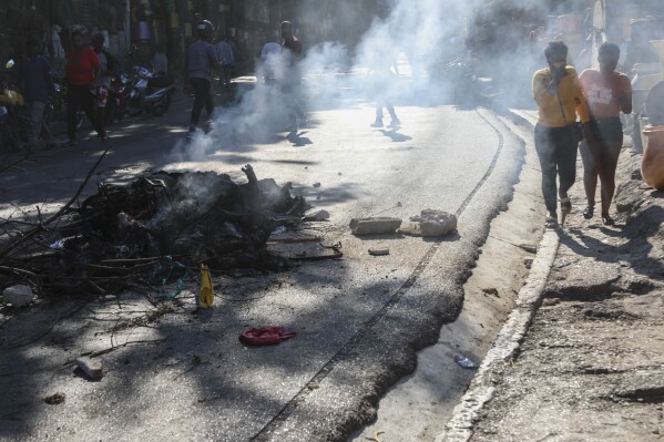 You are currently viewing Haiti wonders what’s next as gang violence surges and the push for a UN peacekeeping mission flops