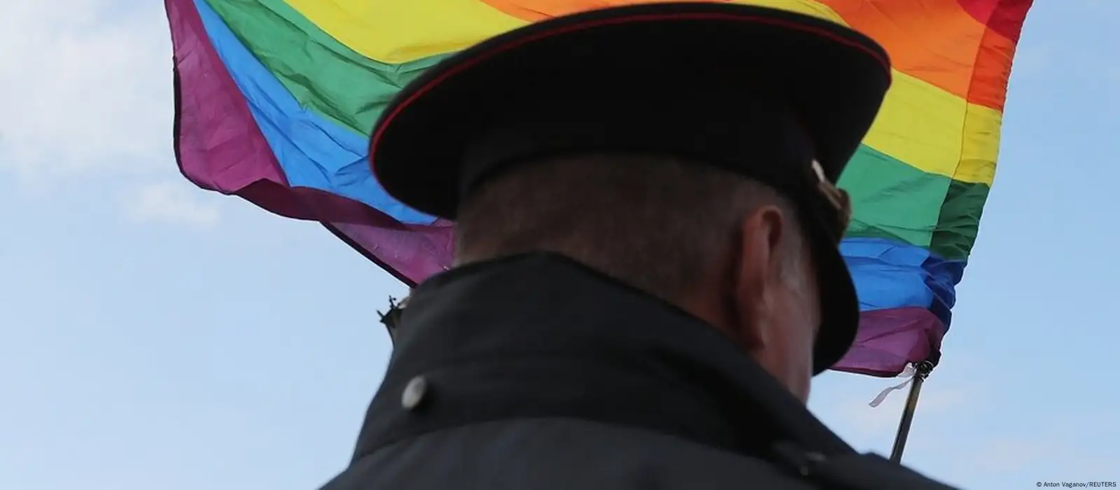 You are currently viewing Police In Moscow Raid Bars Over ‘LGBT Propaganda’