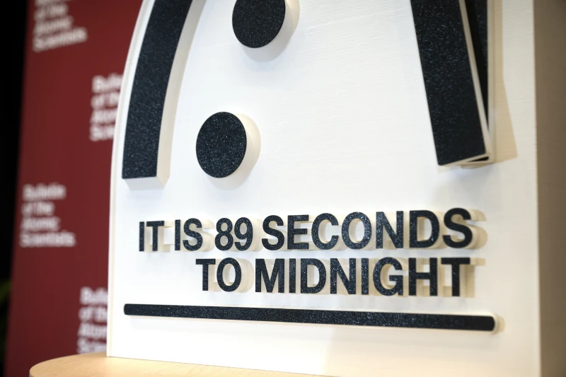 You are currently viewing ‘Doomsday Clock’ moves closer to midnight amid threats of climate change, nuclear war, pandemics, AI