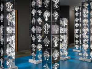 Read more about the article These Seven Stunning Towers Memorialize Lost Black Lives With Mirrors, Light and Ethiopian Cross Designs