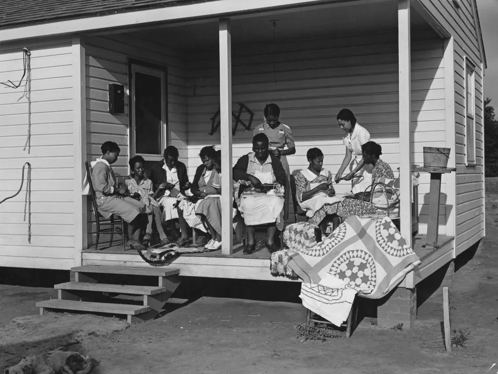 You are currently viewing From the Antebellum South to the Civil Rights Movement, Black American Women Have Long Told Their Stories Through Quilts