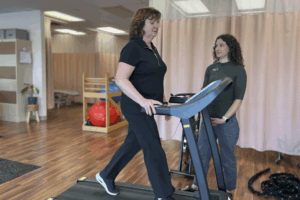 Read more about the article Exercise boosts survival rates in colon cancer patients, study shows