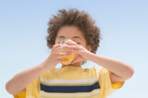 Read more about the article UK advisers recommend no sweetened drinks for young children