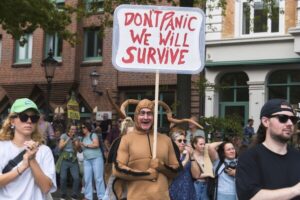 Read more about the article World, business leaders hope to keep momentum in fight against climate change despite US