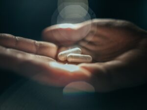 Read more about the article Antidepressant side effects differ greatly depending on the drug, study finds
