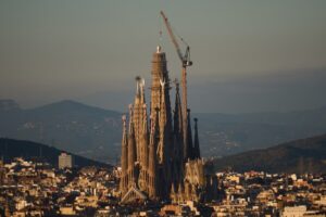Read more about the article Barcelona’s Sagrada Familia becomes the world’s tallest church