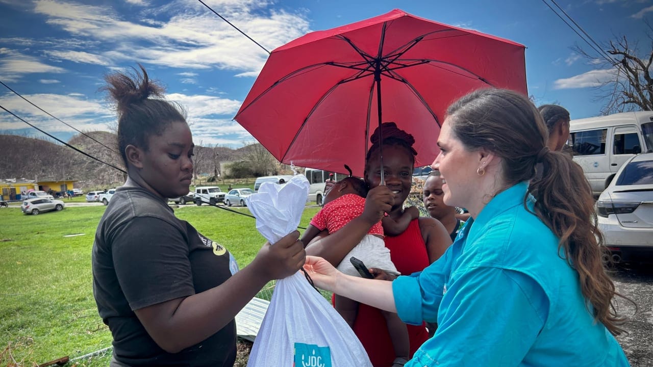 You are currently viewing Largest Israeli humanitarian mission since October 7 heads to Jamaica