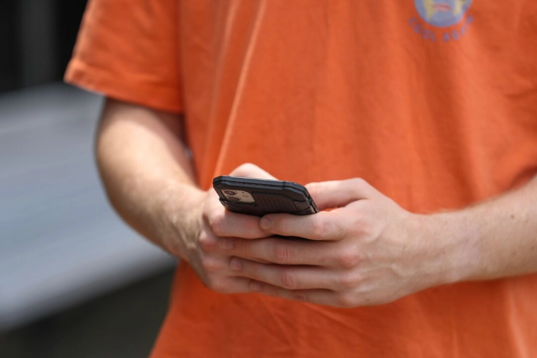 You are currently viewing Australian Group Urges Global Ban on ‘Nudifying’ Apps After Disturbing AI Findings