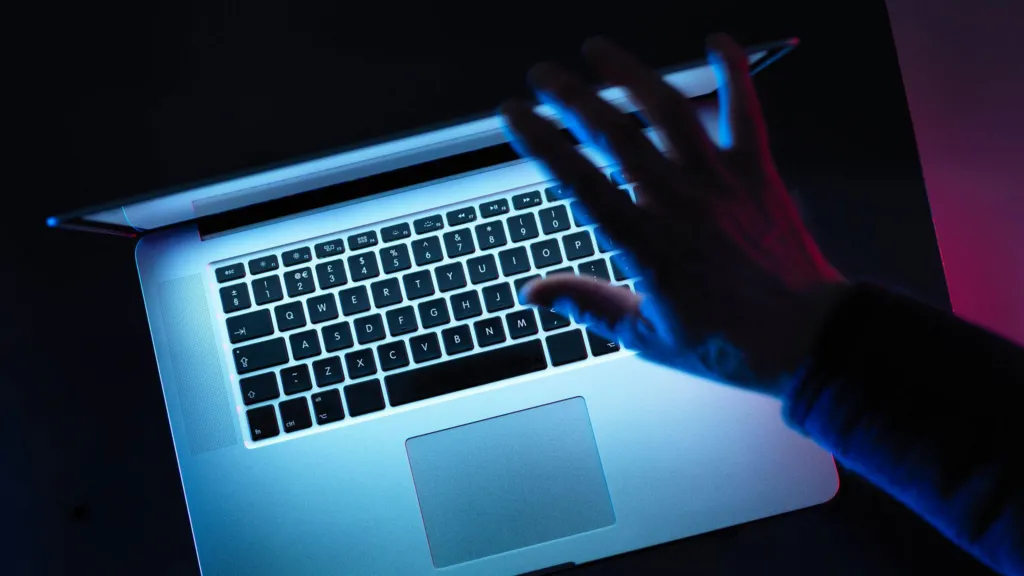 You are currently viewing Online porn showing choking to be made illegal, government says