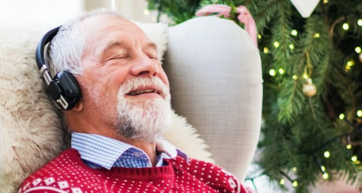 You are currently viewing Listening to music may reduce dementia risk in seniors by over a third