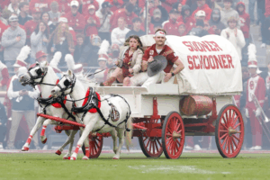 Read more about the article First Native woman drives Oklahoma’s iconic Sooner Schooner