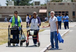 Read more about the article Why we’re giving incarcerated women cash relief