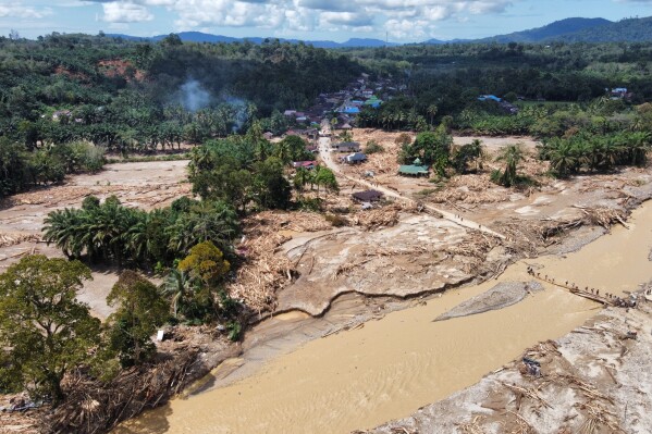 You are currently viewing Deadly Asian floods are no fluke. They’re a climate warning, scientists say