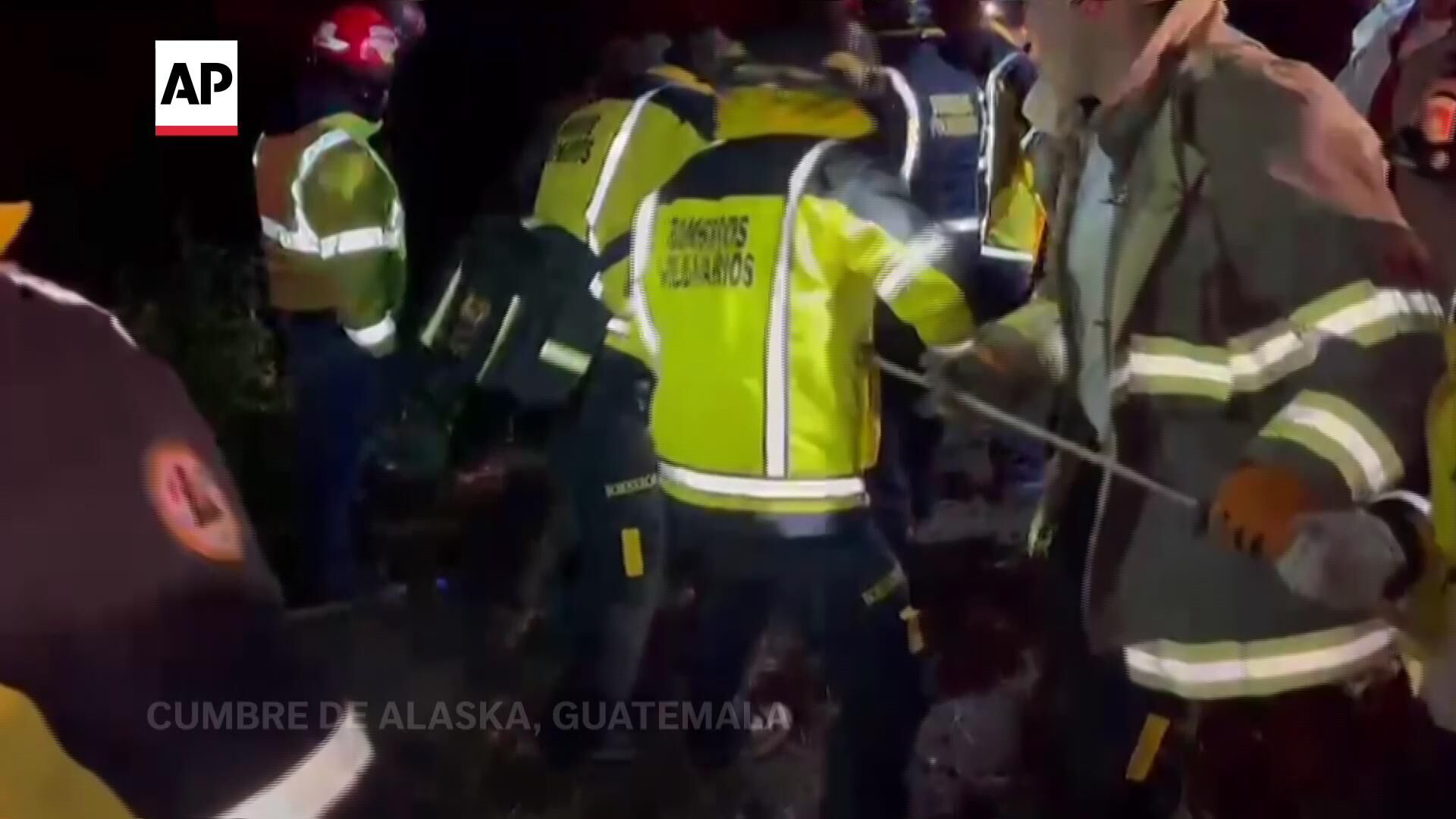 You are currently viewing Bus accident leaves 15 dead in Guatemala and government declares 3-day national mourning period