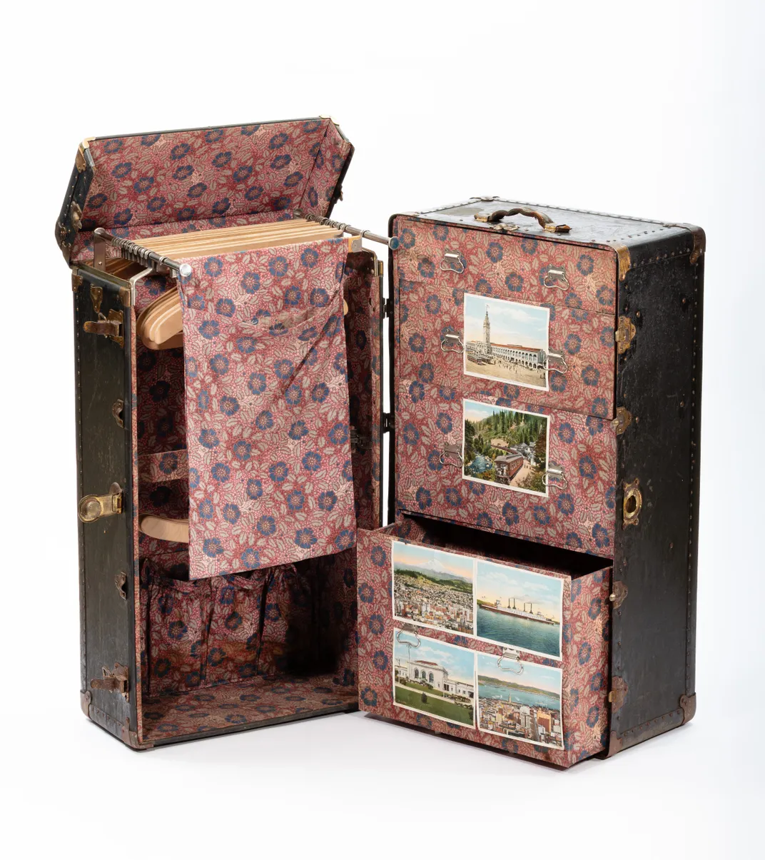 You are currently viewing Recovered Steamer Trunks Reveal the Overlooked Histories of Filipino American Farm Workers in the Early 20th Century