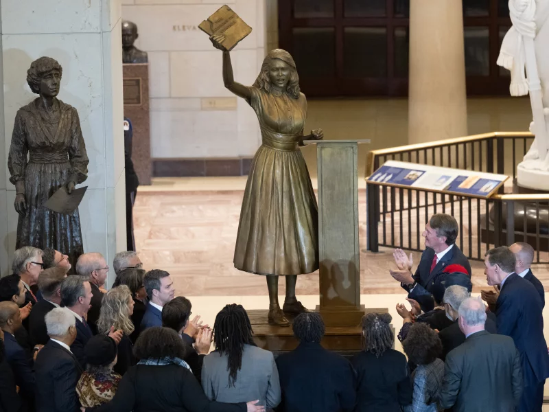 You are currently viewing Her 1951 walkout helped end school segregation. Now her statue is in the U.S. Capitol