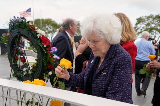 You are currently viewing NASA and families of fallen astronauts mark 40th anniversary of space shuttle Challenger accident