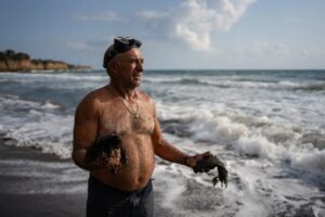 Read more about the article Gulf of Mexico oil spill spread hundreds of miles, killed wildlife and polluted Mexican reserves