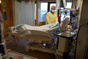 Read more about the article More than 150,000 uncounted COVID-19 deaths occurred early in the pandemic, a study finds
