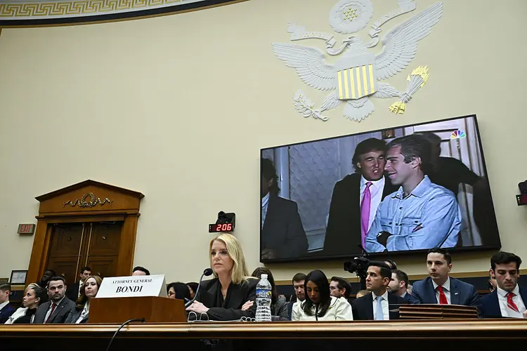 You are currently viewing Why Epstein Survivors Should Testify Before Congress