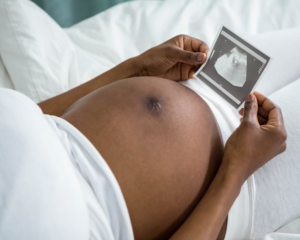 Read more about the article Stress from racism may help explain why black women more likely to die in childbirth, study finds