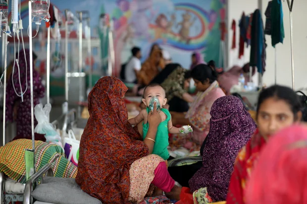 You are currently viewing Why a deadly, massive measles outbreak in Bangladesh has some U.S. health experts concerned