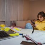 Mental health issues among young people: Social media doesn’t help with loneliness. On the contrary.